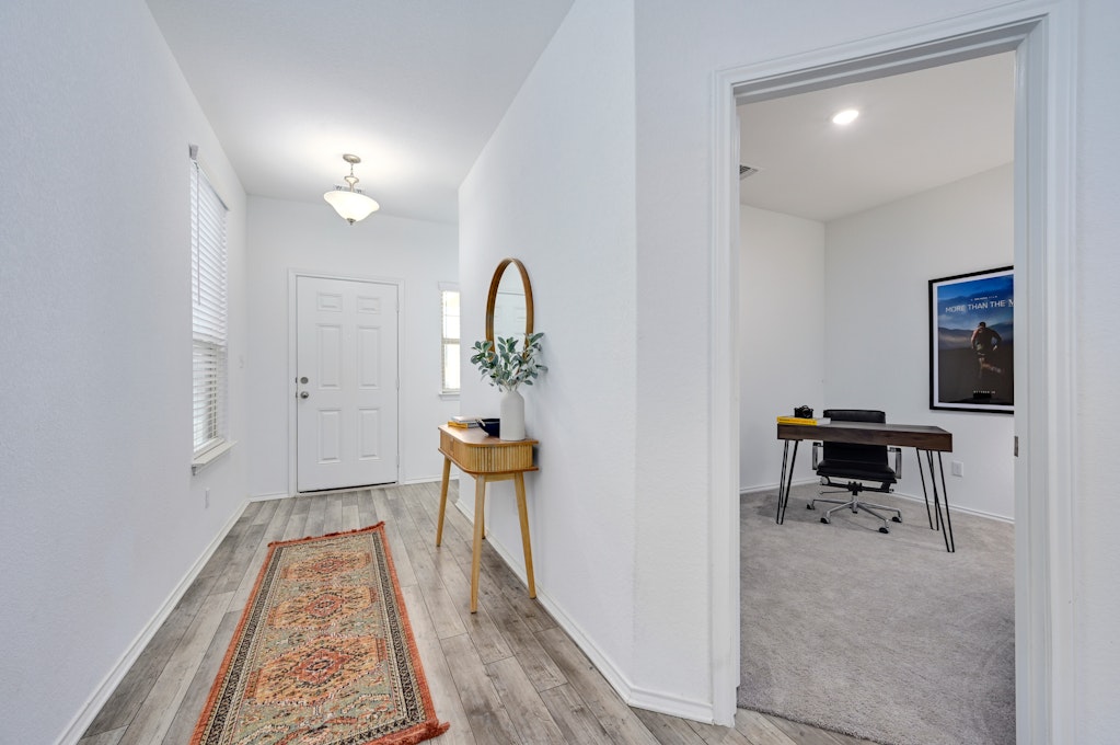 341 Harper Lane, TX 78626, Presented by Barrett Raven